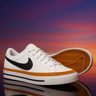 حذاء رياضي كورت ليجاسي أبيض وأسود, 1, hi-res