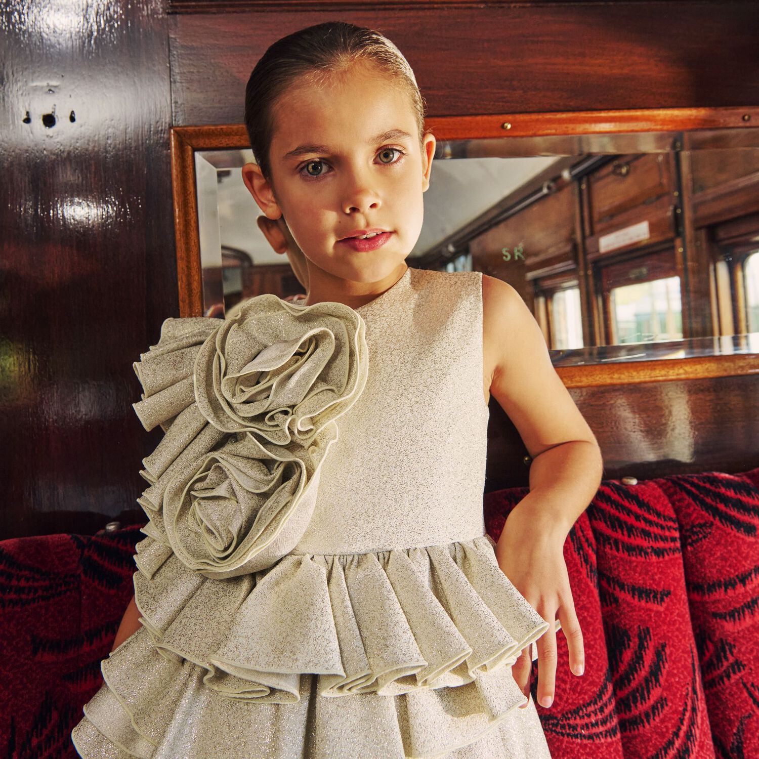 فستان بنات بكشكشة باللون البيج, 1, hi-res image number null