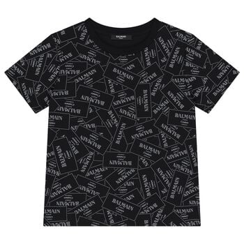 تي شيرت بشعار باللونين الأبيض والأسود