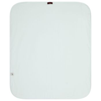 بطانية أطفال باللون بيضاء وزرقاء 