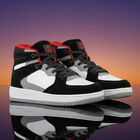 حذاء رياضي بشعار باللونين الأبيض والأسود للأولاد, 1, hi-res