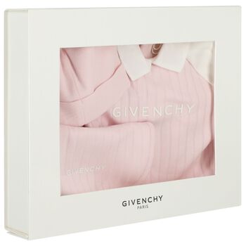 مجموعة هدايا ملابس أطفال وردية وبيضاء بشعار للبنات