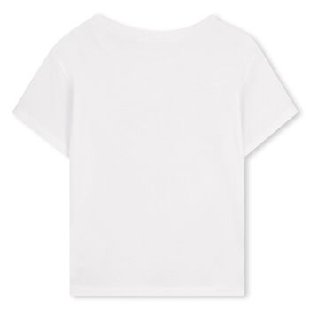 تيشيرت باللون الأبيض مزين بالزهور للبنات