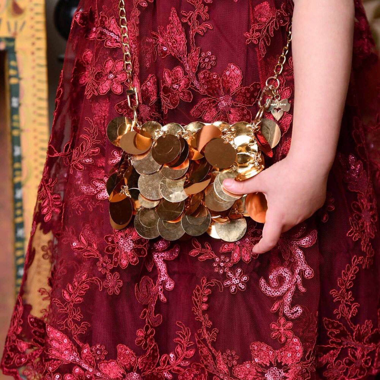 حقيبة ترتر باللون  ذهبية للبنات, 1, hi-res