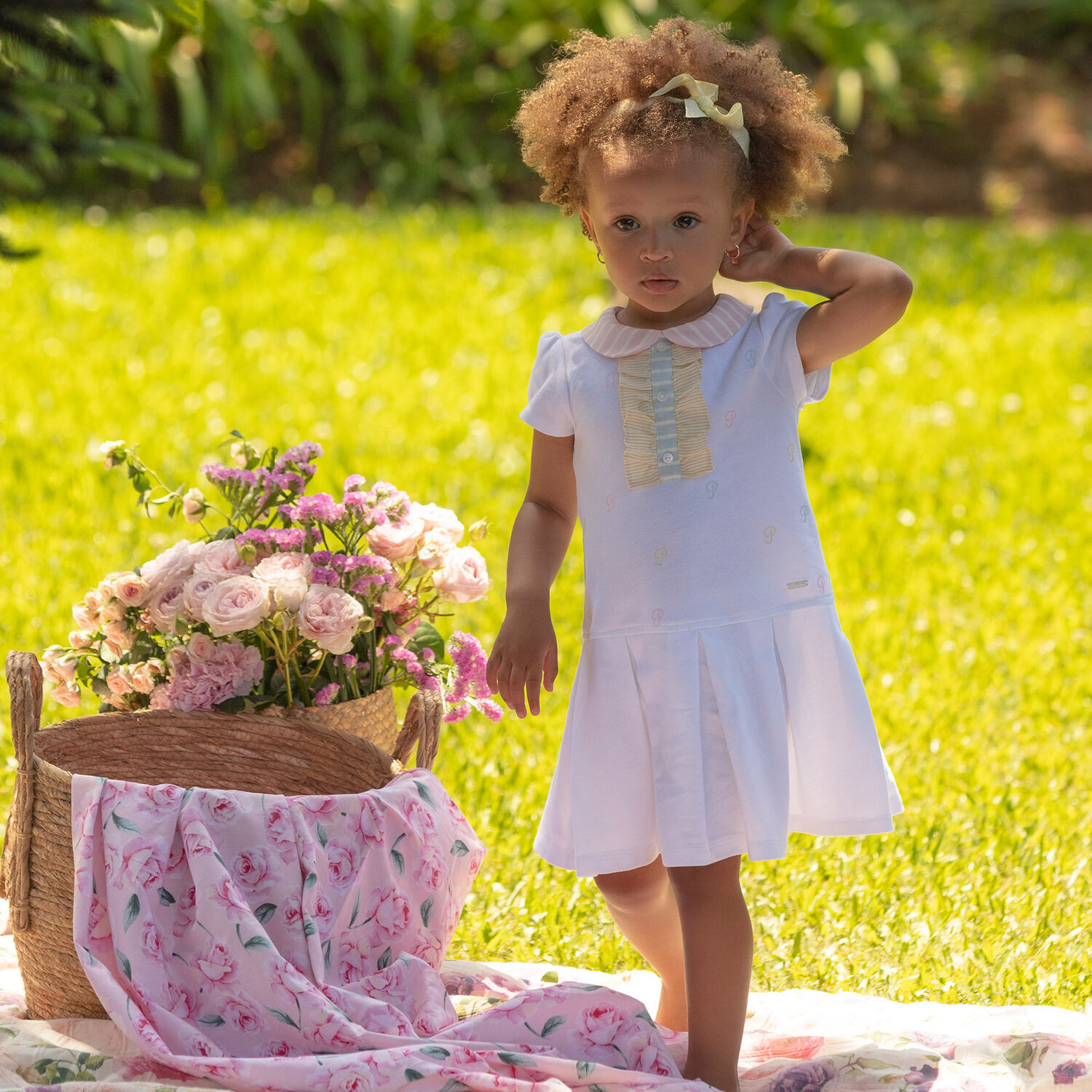 فستان بولو بنات بالشعار باللون الابيض , 1, hi-res