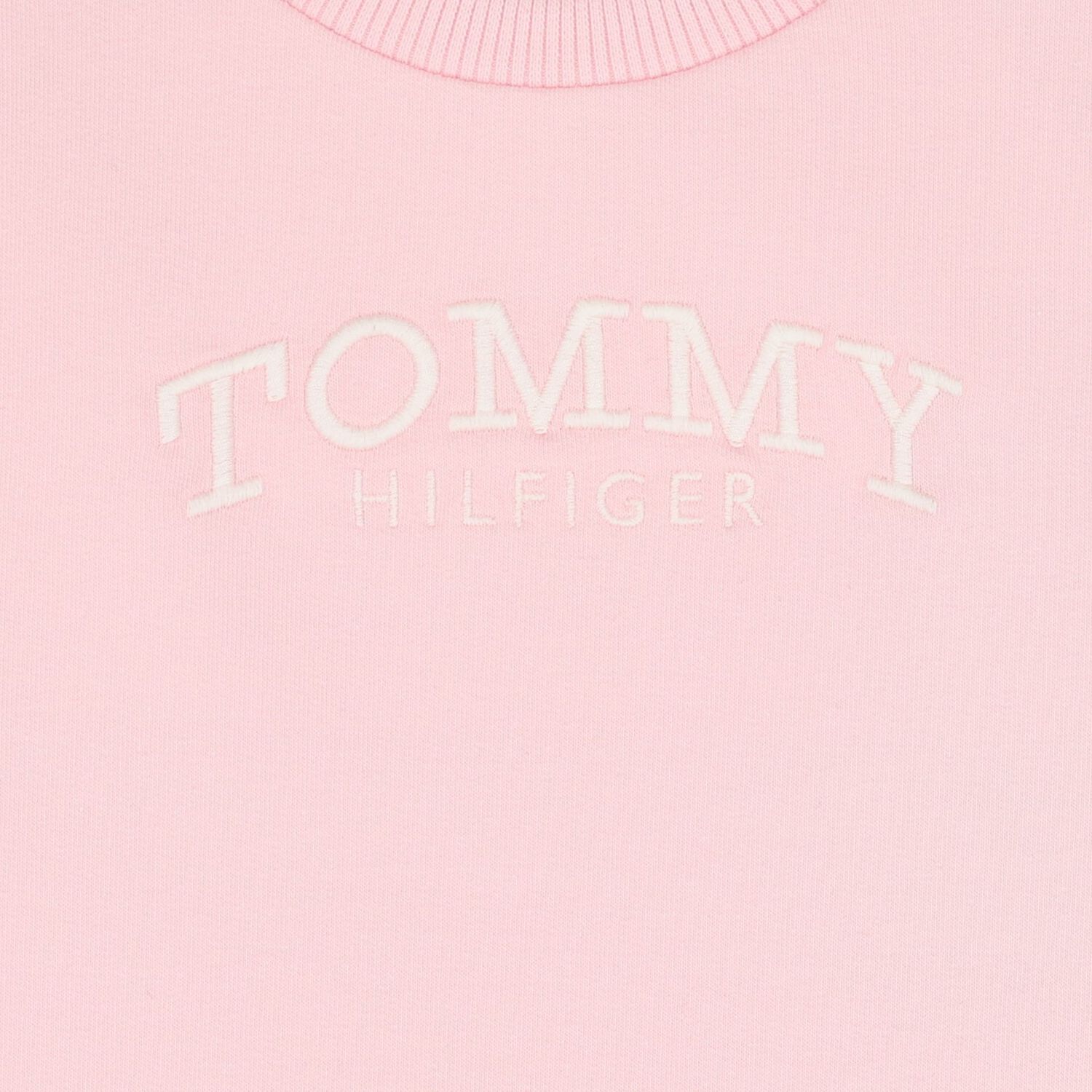 طقم رياضي بشعار للبنات اللون وردي, 2, hi-res