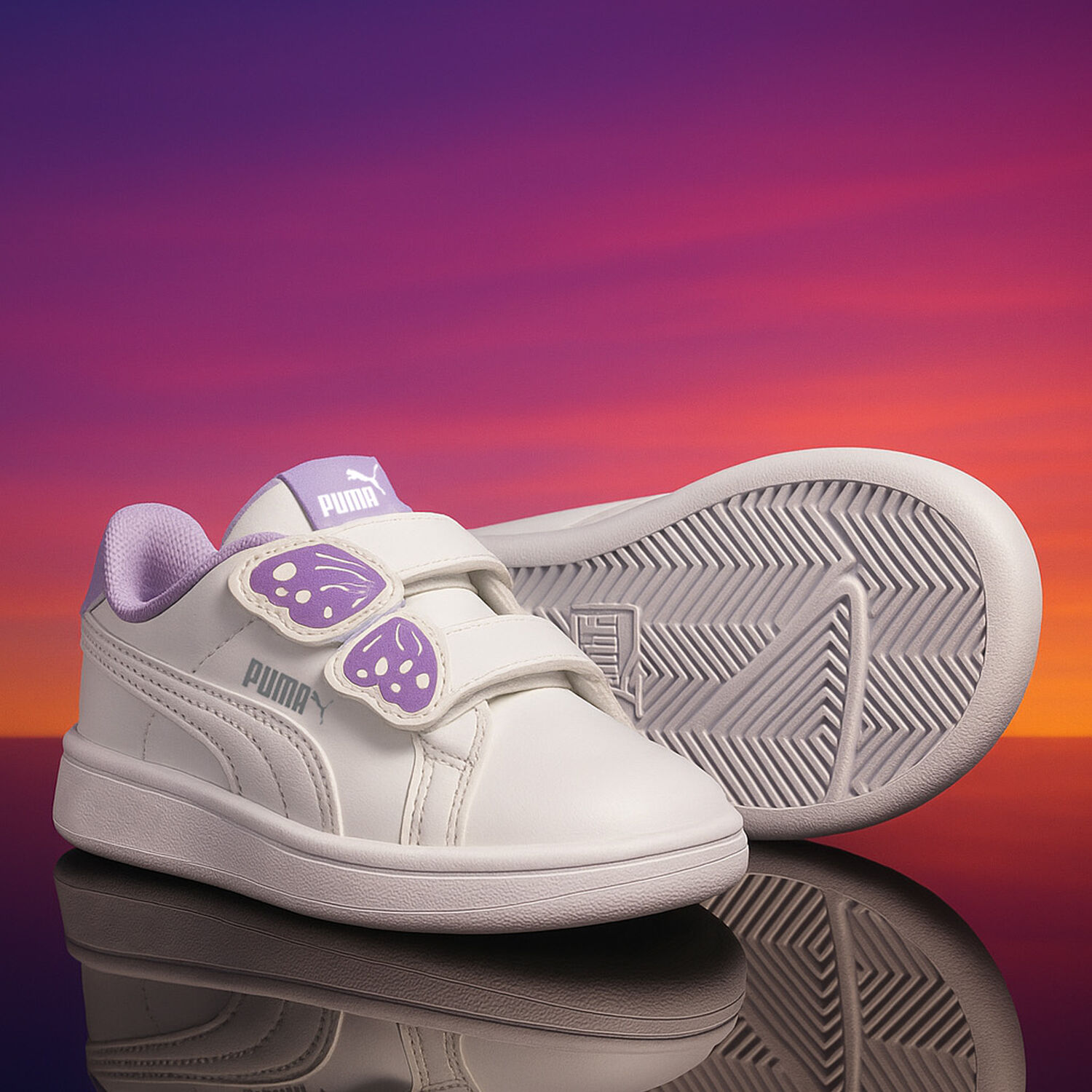 حذاء بنات رياضي بالشعار باللون الأبيض والبنفسجي , 1, hi-res image number null