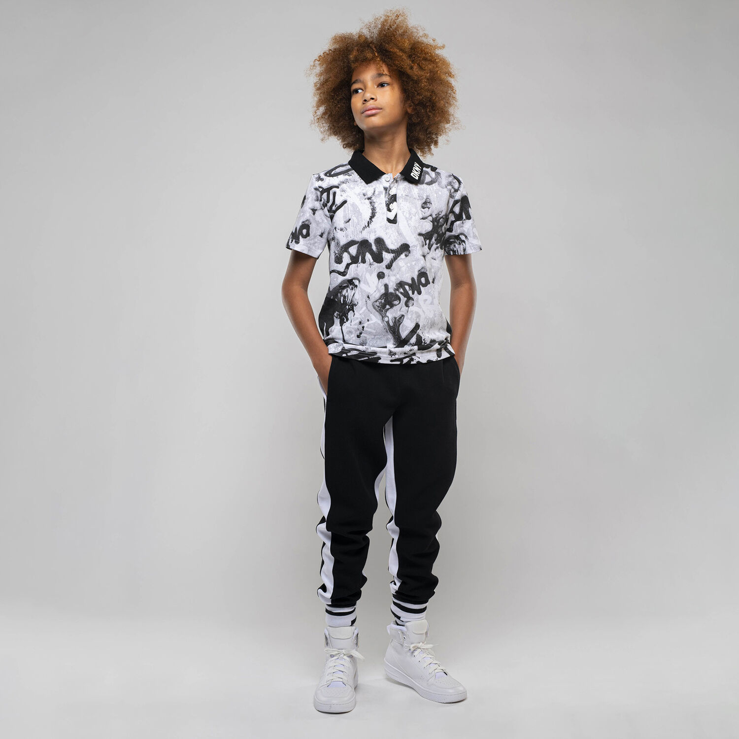 بنطلون رياضى بالشعار باللون الاسود والابيض, 1, hi-res image number null