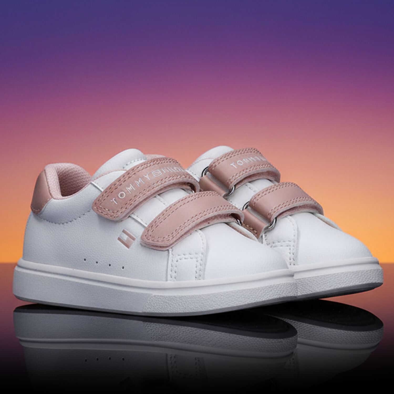 Girls White & Pink Logo Trainers, 1, hi-res