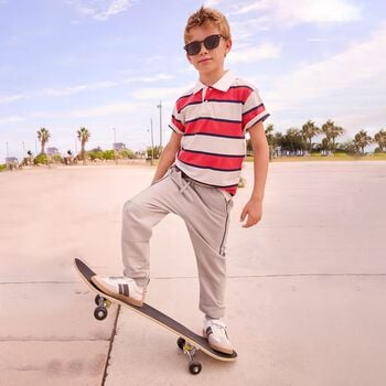 بنطلون رياضي باللون البيج للأولاد