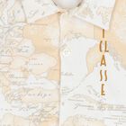 طقم هدايا ملابس اطفال بنقشة خريطة جغرافية باللونين الابيض و البيج, 1, hi-res