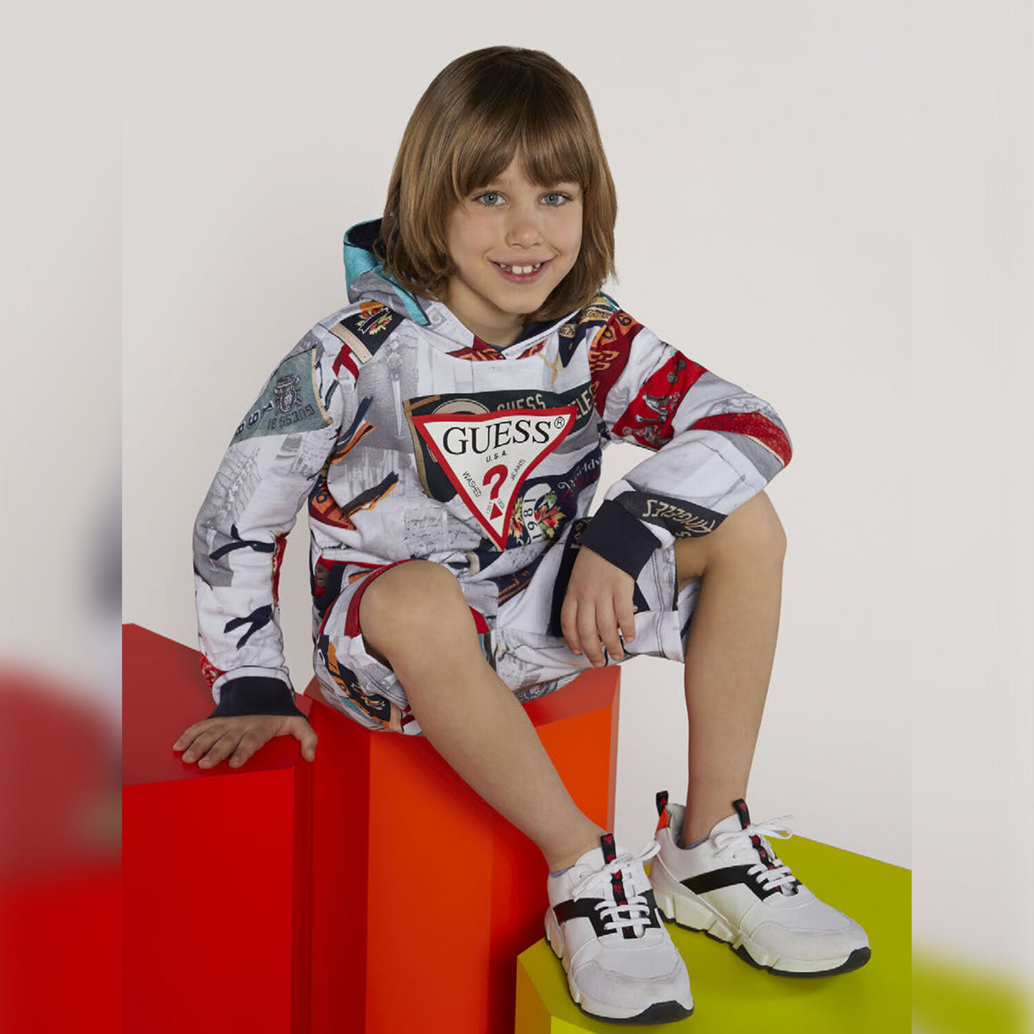 شورت أولاد بالشعار باللون الاسود والرمادى, 3, hi-res