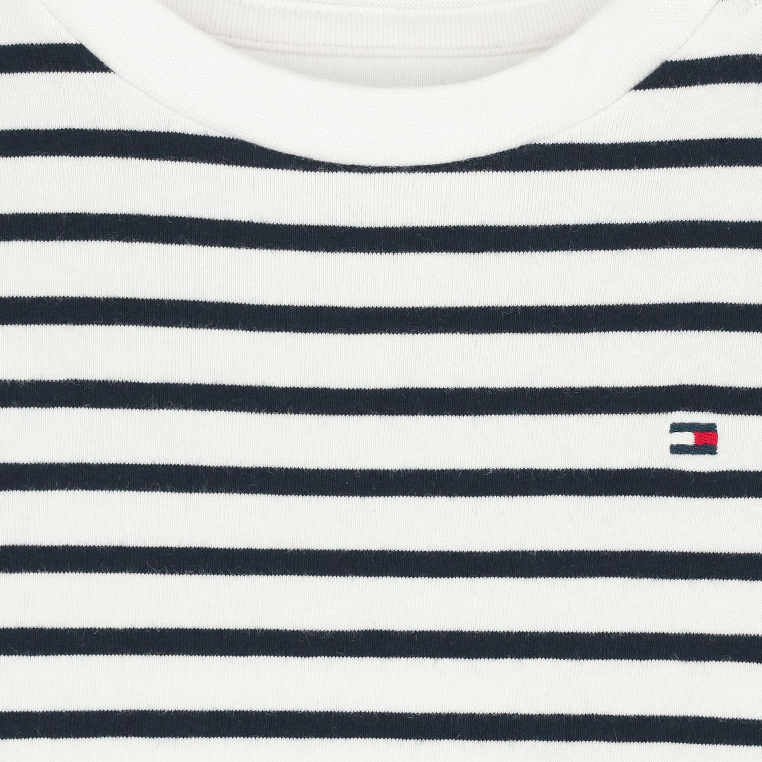 طقم شورت للأطفال الاولاد الرضع مخطط بالألوان الأبيض والكحلي , 1, hi-res