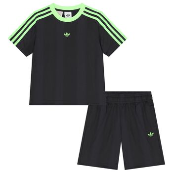 Adidas Kids طقم شورت  بالشعار باللون الأسود والأخضر, 1 طقم شورت  بالشعار باللون الأسود والأخضر
