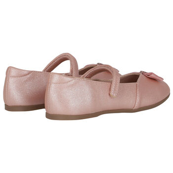 حذاء بنات باللون الوردى