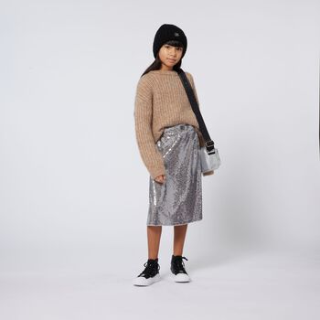 حقيبة شعار فضية للبنات