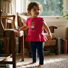 طقم ليجنز للبنات باللونين الوردي والأزرق الداكن بنقشة دب بولو, 1, hi-res